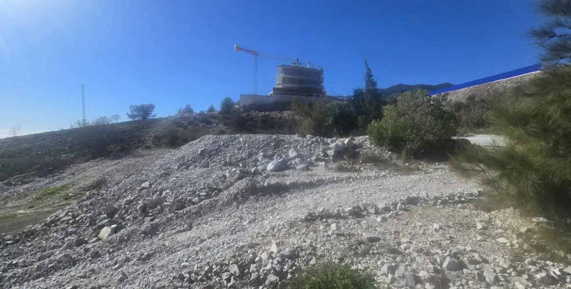 Продажа  жилого участка в Arroyo de la Miel 3