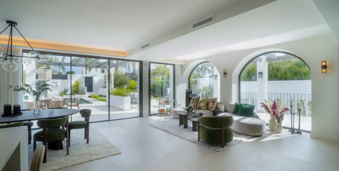 Продажа  отдельно стоящей виллы в Nueva Andalucía 9