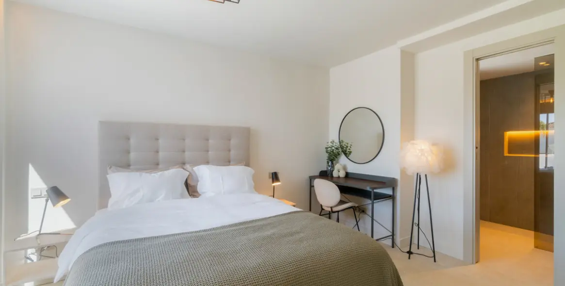 Продажа  отдельно стоящей виллы в Nueva Andalucía 14