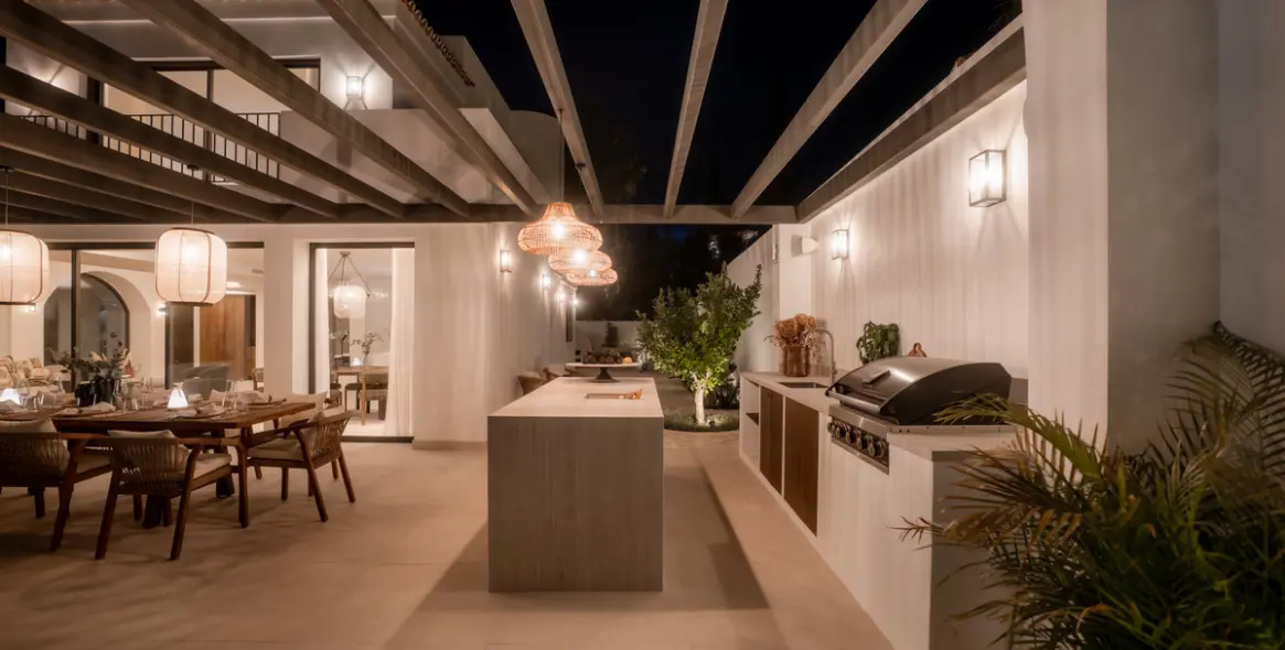 Продажа  отдельно стоящей виллы в Nueva Andalucía 23