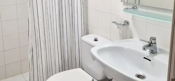 Alquiler a largo plazo de apartamento en planta media en Atalaya 4