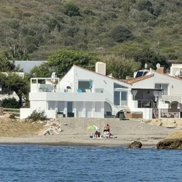 Краткосрочная аренда дома на две семьи в Estepona