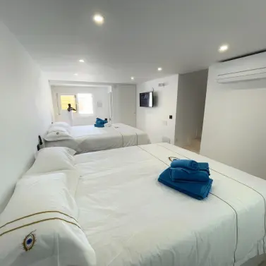 Краткосрочная аренда дома на две семьи в Estepona