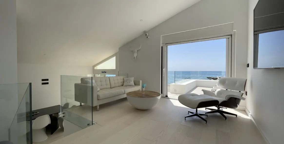 Краткосрочная аренда дома на две семьи в Estepona 24