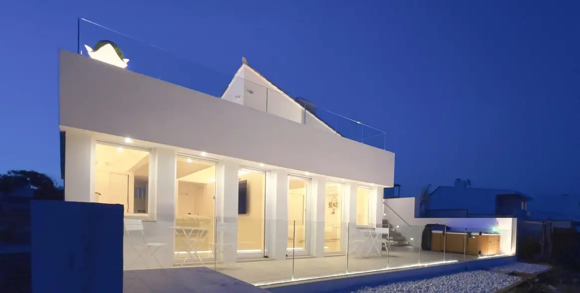 Краткосрочная аренда дома на две семьи в Estepona 57