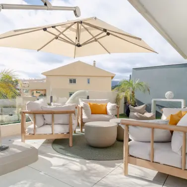 Sale of middle floor apartment in Selwo