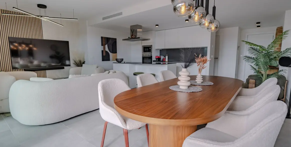 Sale of middle floor apartment in Selwo 6