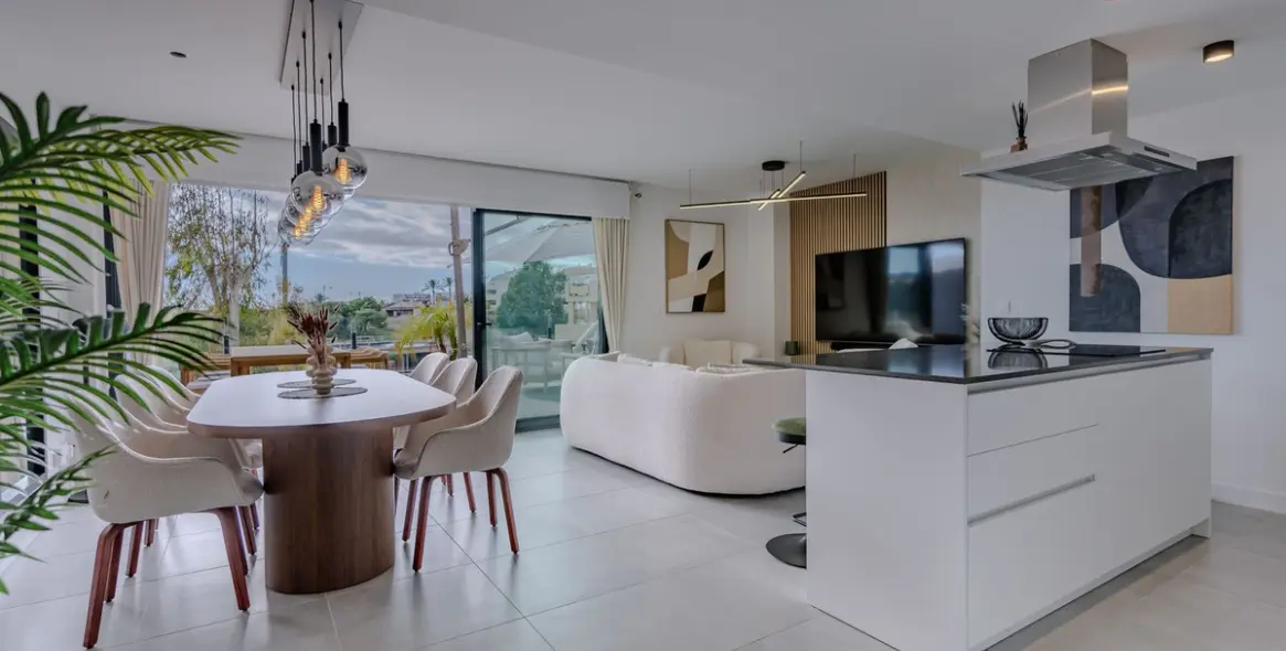 Sale of middle floor apartment in Selwo 9