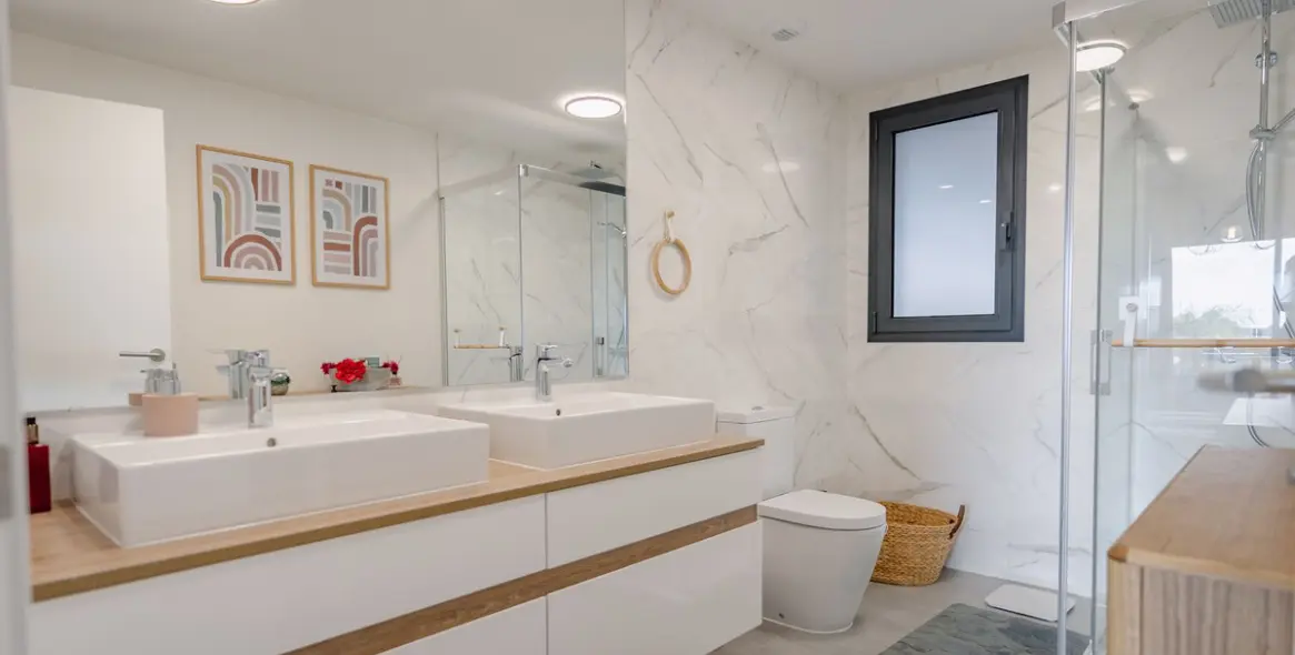 Sale of middle floor apartment in Selwo 16