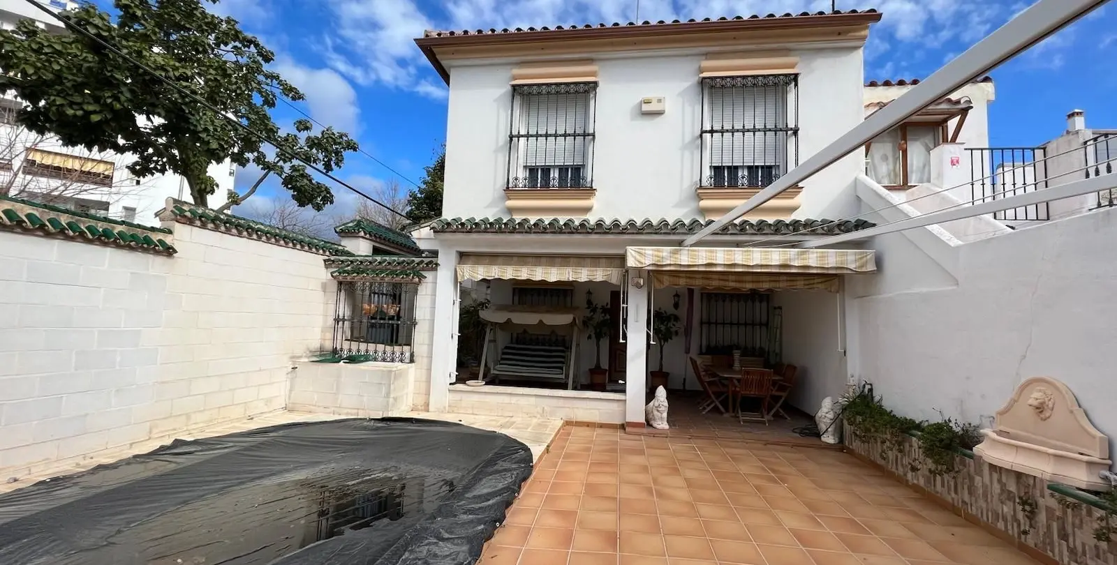 Продажа  отдельно стоящей виллы в Nueva Andalucía 29