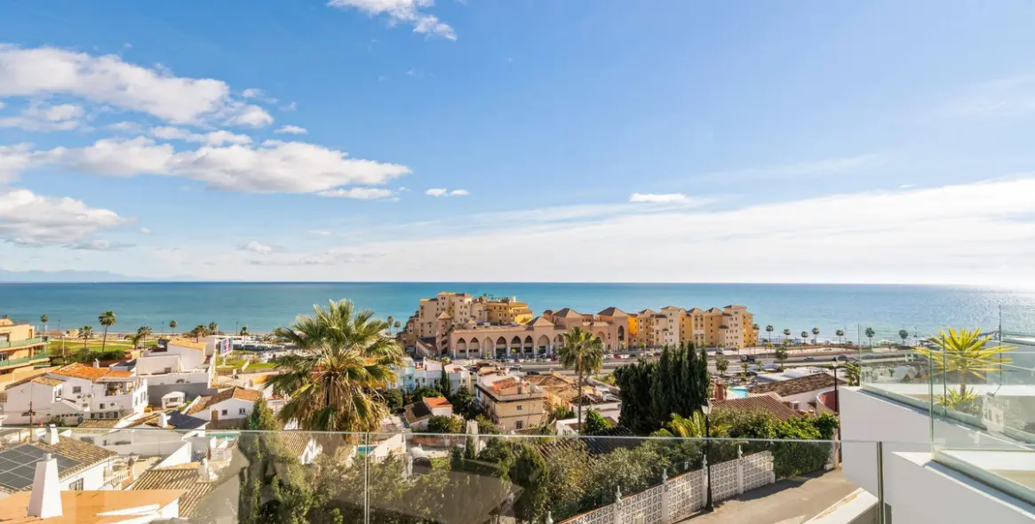 Продажа таунхауса в Fuengirola 2