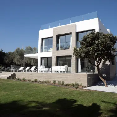 Долгосрочная аренда  отдельно стоящей виллы в Nueva Andalucía