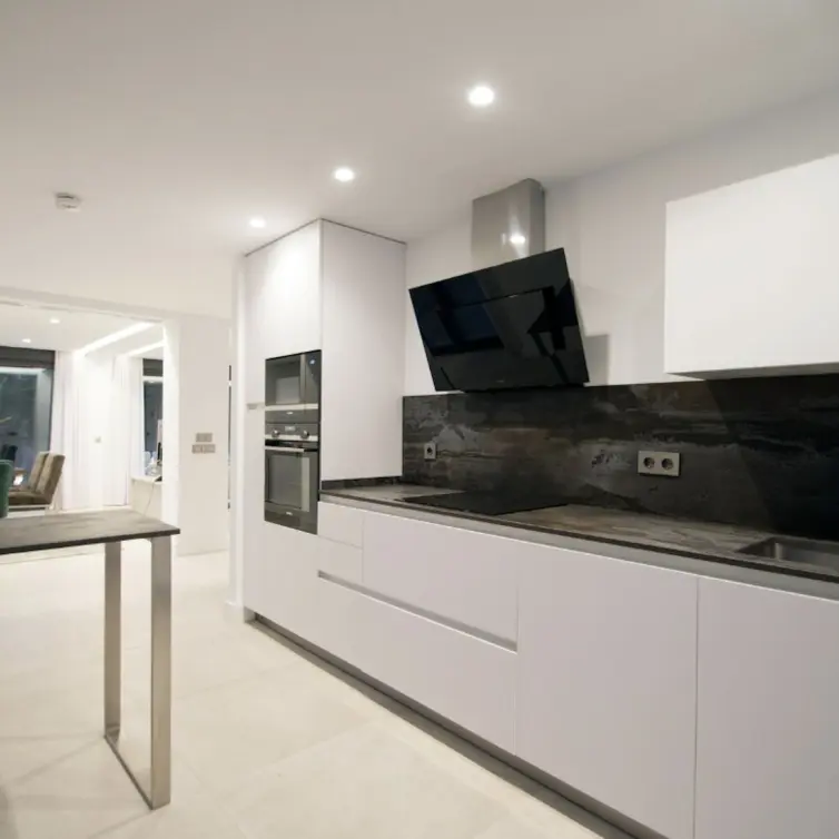 Short-term rent of detached villa in Nueva Andalucía