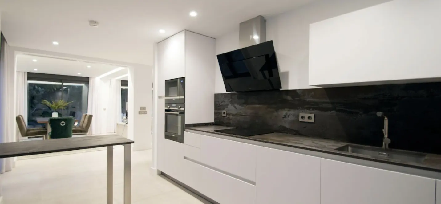 Short-term rent of detached villa in Nueva Andalucía 4