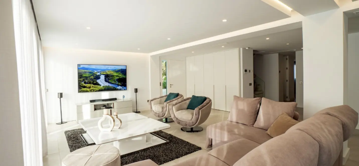 Short-term rent of detached villa in Nueva Andalucía 3