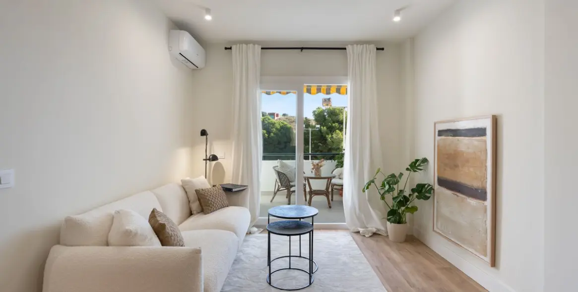 Продажа апартаментов на среднем этаже в Carvajal 2