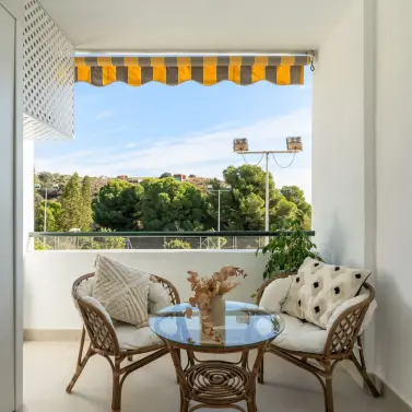 Продажа апартаментов на среднем этаже в Carvajal