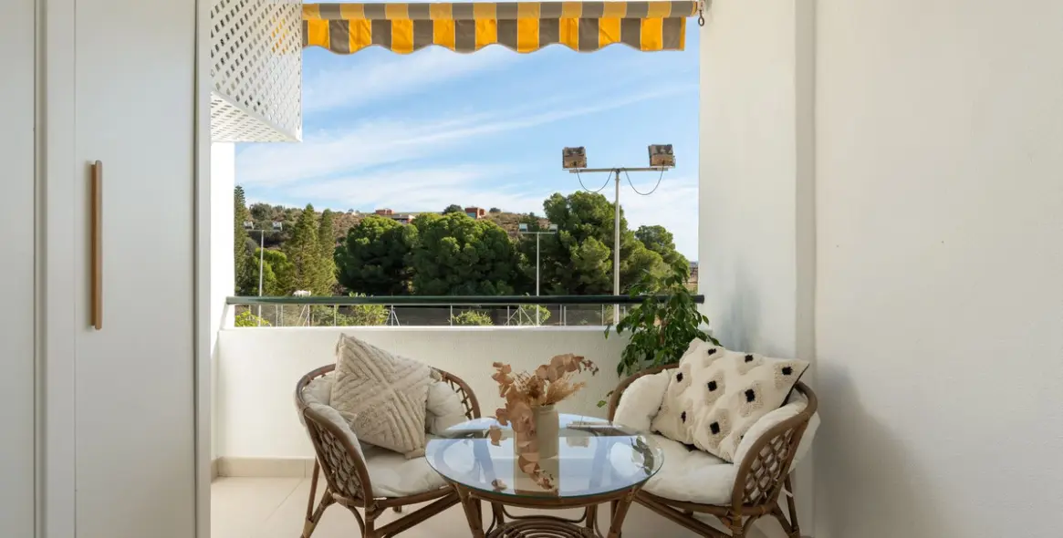 Продажа апартаментов на среднем этаже в Carvajal 17