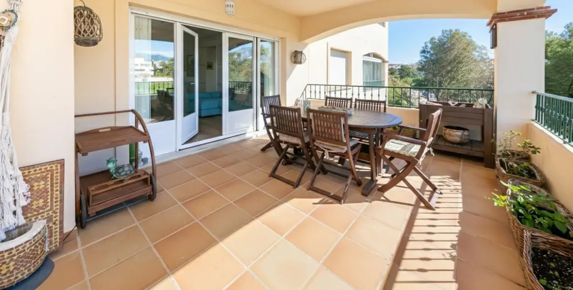 Sale of ground floor apartment in La Cala Hills 2