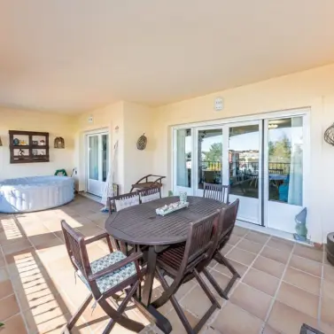 Sale of ground floor apartment in La Cala Hills