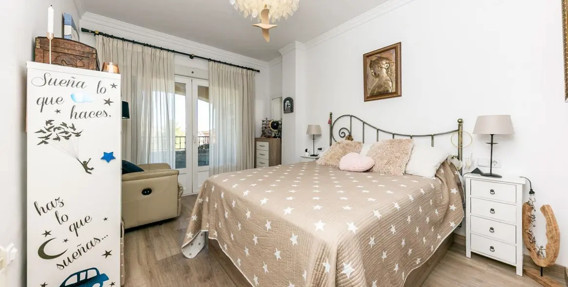 Sale of ground floor apartment in La Cala Hills 15