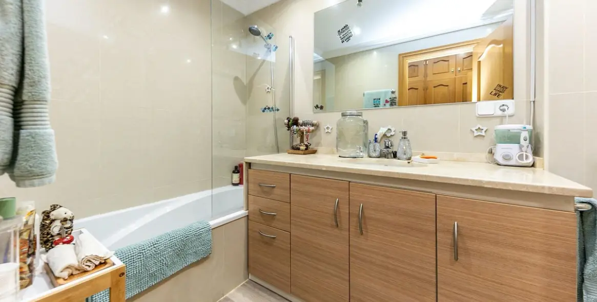 Sale of ground floor apartment in La Cala Hills 17