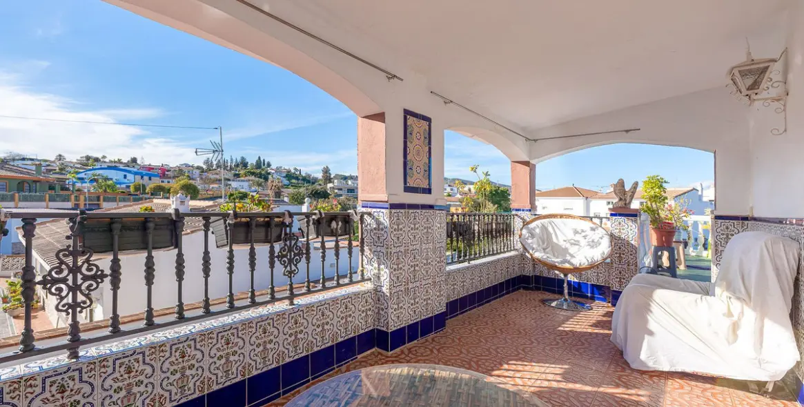 Продажа  отдельно стоящей виллы в Alhaurín de la Torre 4