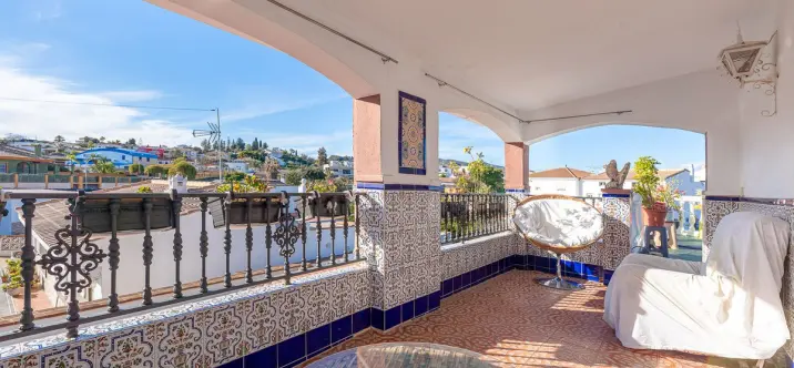 Продажа  отдельно стоящей виллы в Alhaurín de la Torre 3