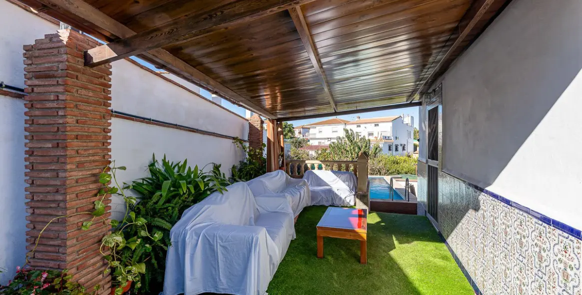 Продажа  отдельно стоящей виллы в Alhaurín de la Torre 8