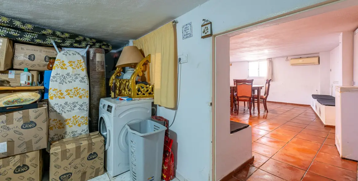 Продажа  отдельно стоящей виллы в Alhaurín de la Torre 25