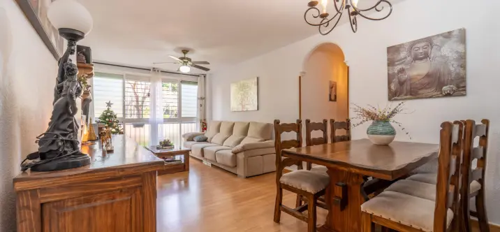 Sale of ground floor apartment in Las Lagunas 0