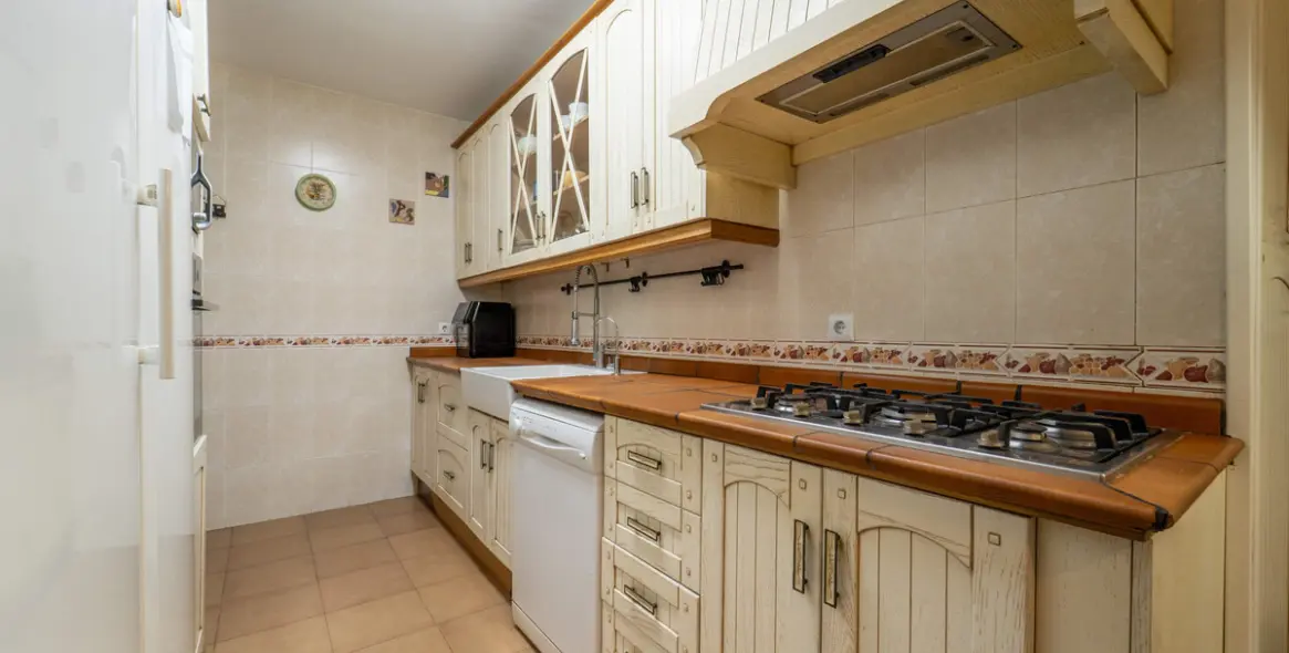 Sale of ground floor apartment in Las Lagunas 11