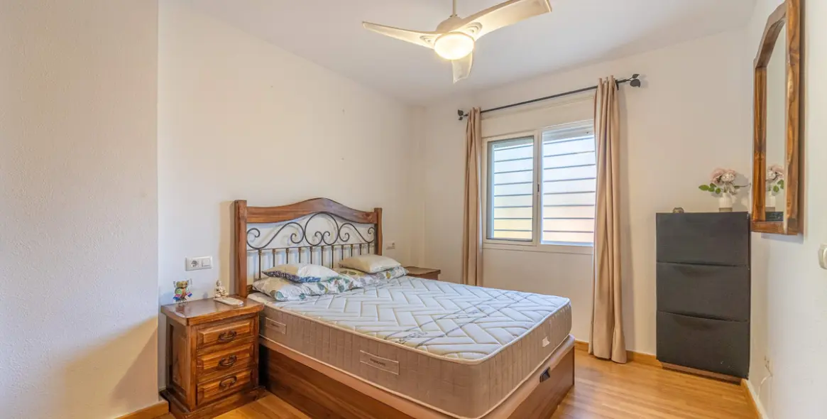 Sale of ground floor apartment in Las Lagunas 13