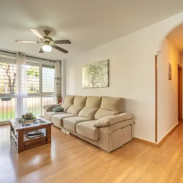Sale of ground floor apartment in Las Lagunas