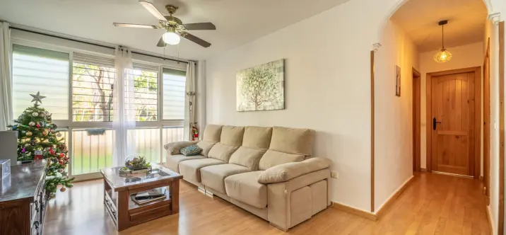 Sale of ground floor apartment in Las Lagunas 2