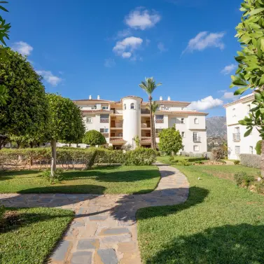 Sale of middle floor apartment in La Cala Hills