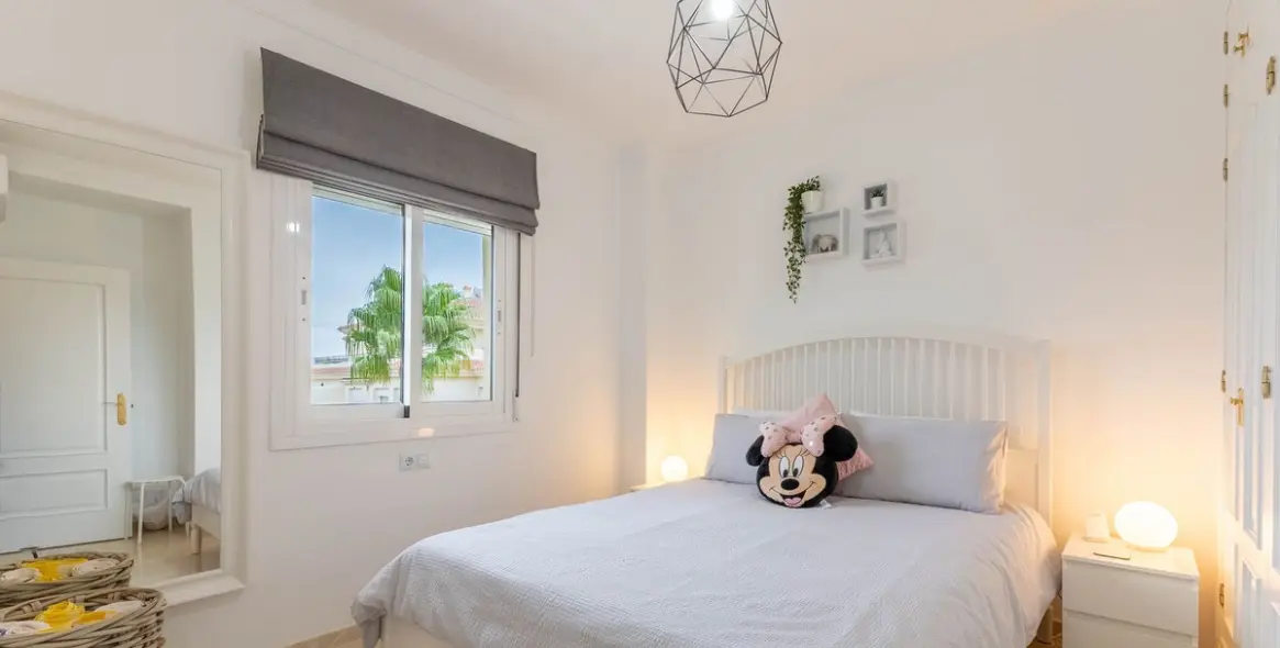 Sale of middle floor apartment in La Cala Hills 16