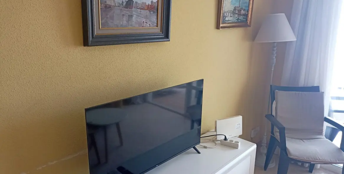 Sale of middle floor apartment in Fuengirola 6