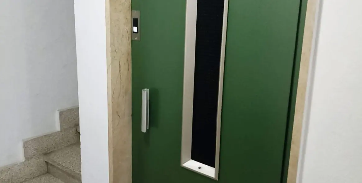 Sale of middle floor apartment in Fuengirola 17