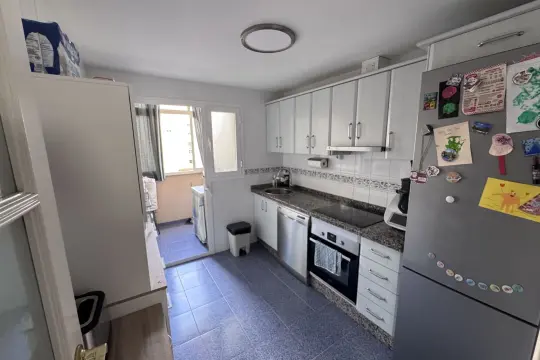 Image 4 thumb