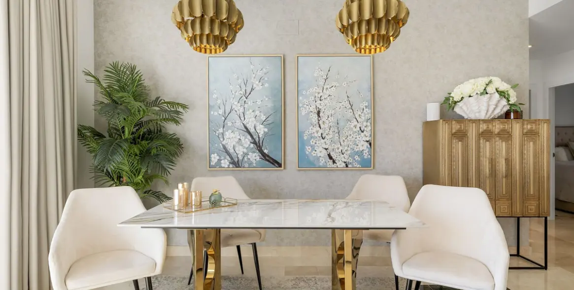 Sale of penthouse duplex in El Paraiso 15