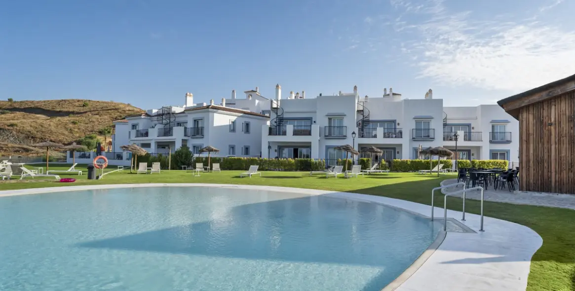 Sale of penthouse duplex in El Paraiso 47