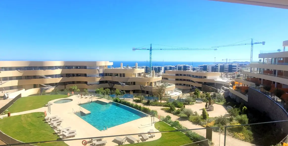 Продажа апартаментов на среднем этаже в Fuengirola 1