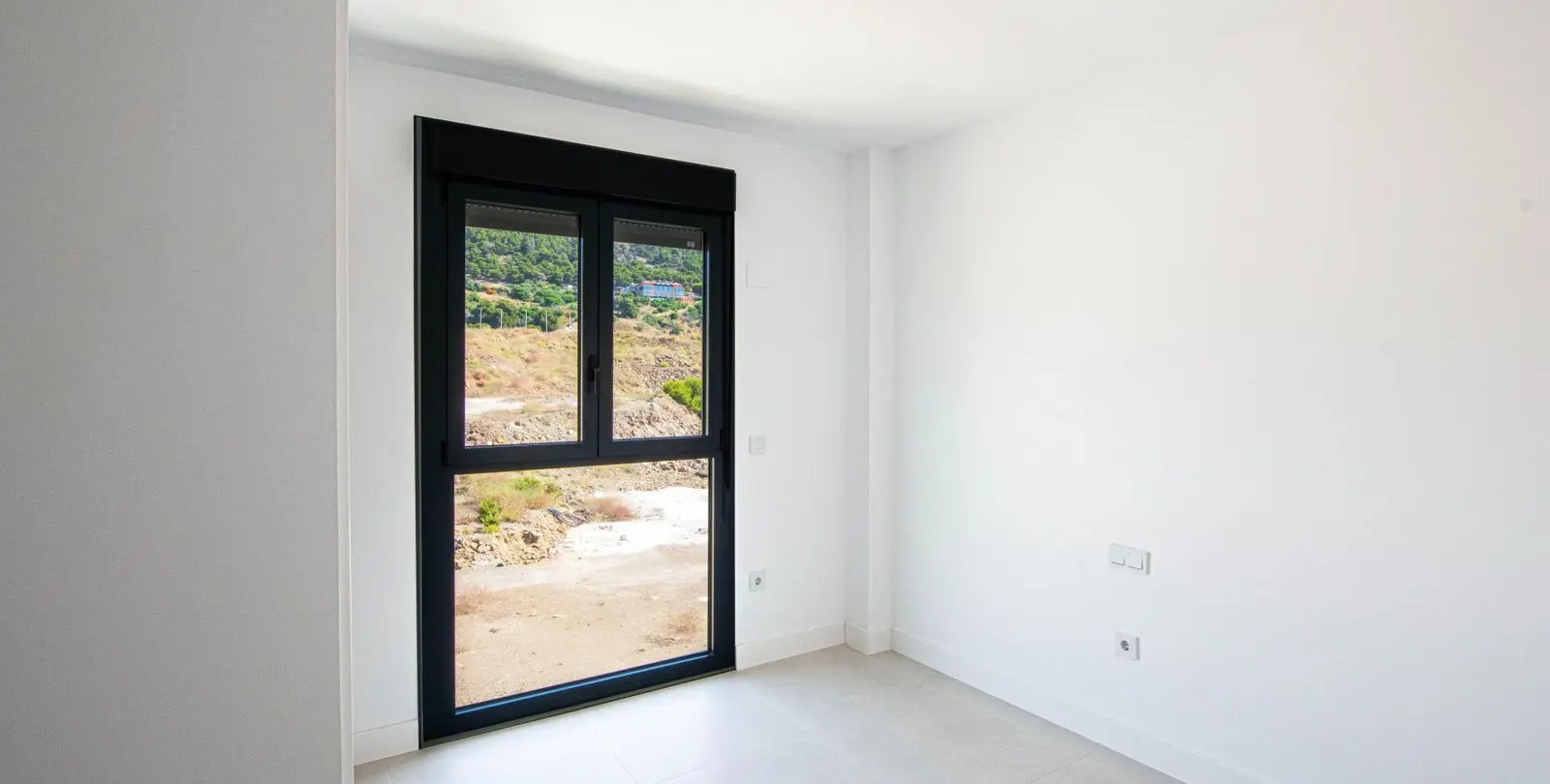 Sale of middle floor apartment in Fuengirola 10