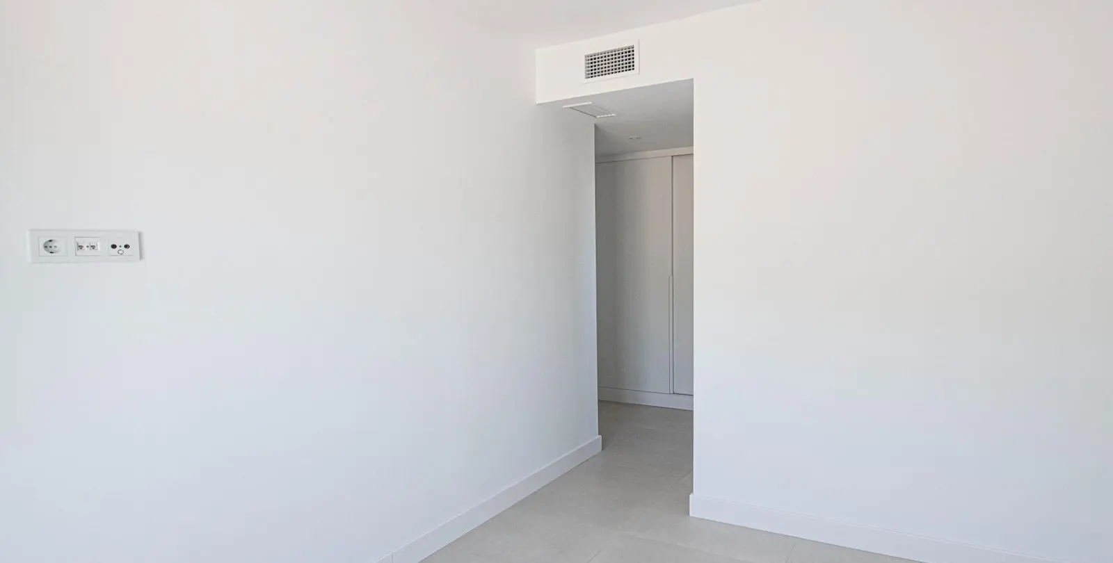Sale of middle floor apartment in Fuengirola 20