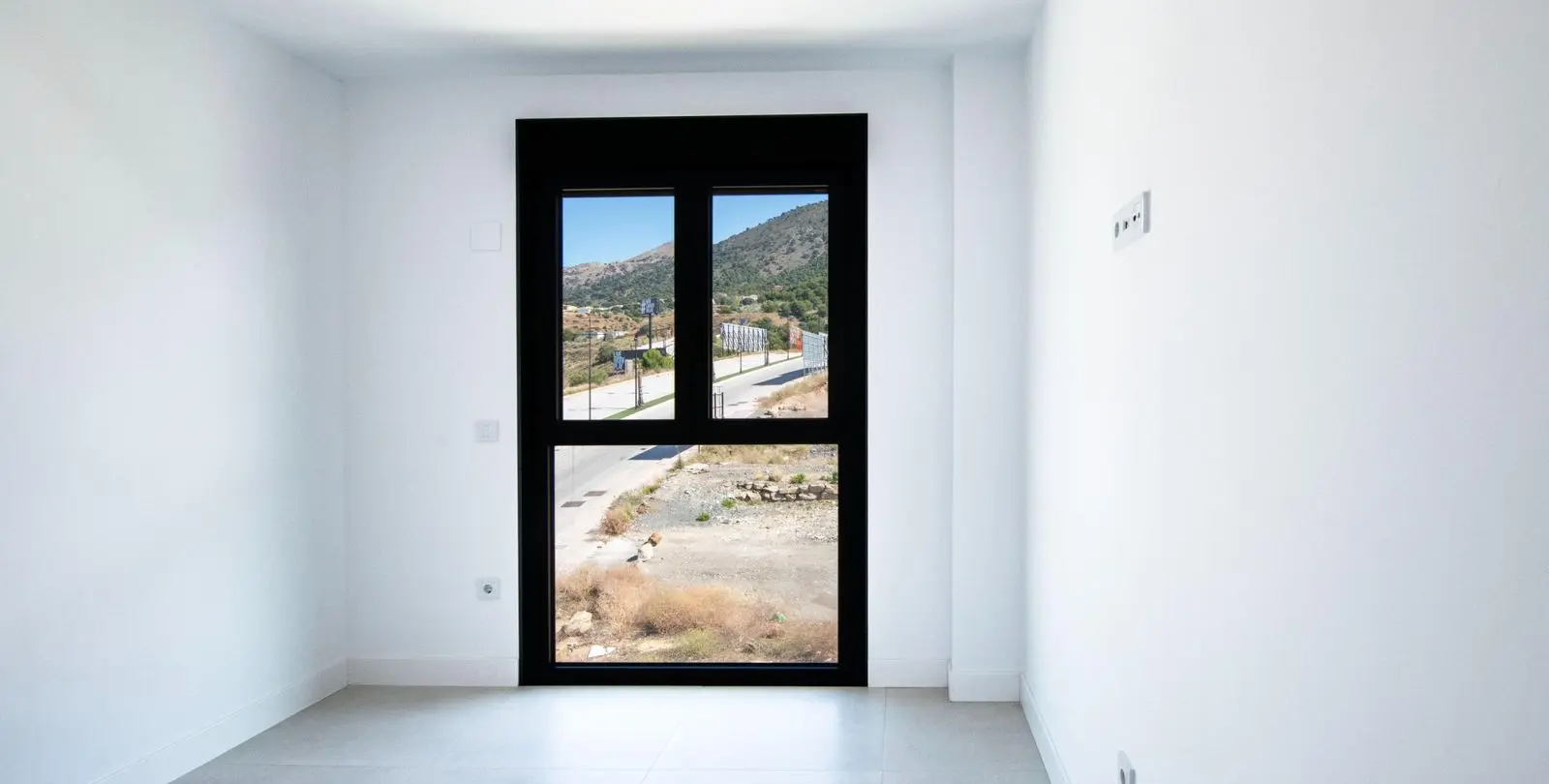 Sale of middle floor apartment in Fuengirola 21