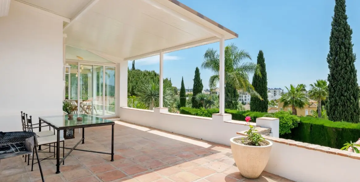 Sale of detached villa in Mijas Golf 13