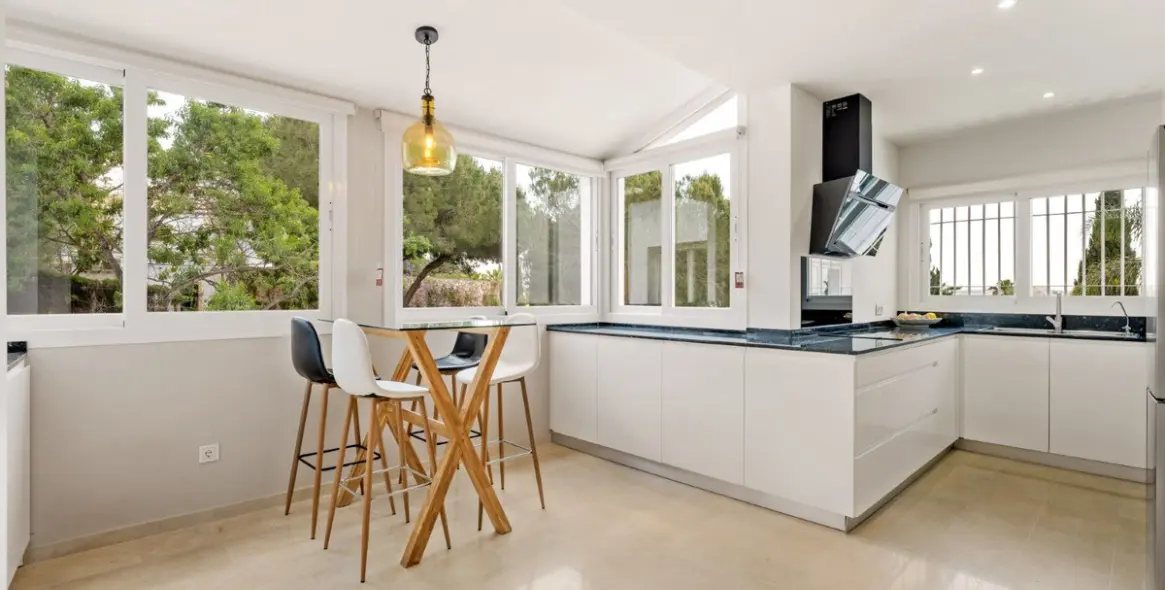 Sale of detached villa in Mijas Golf 15