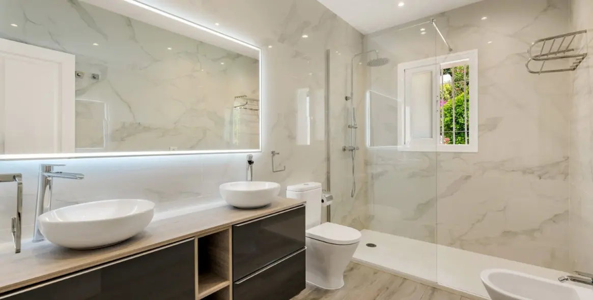 Sale of detached villa in Mijas Golf 19