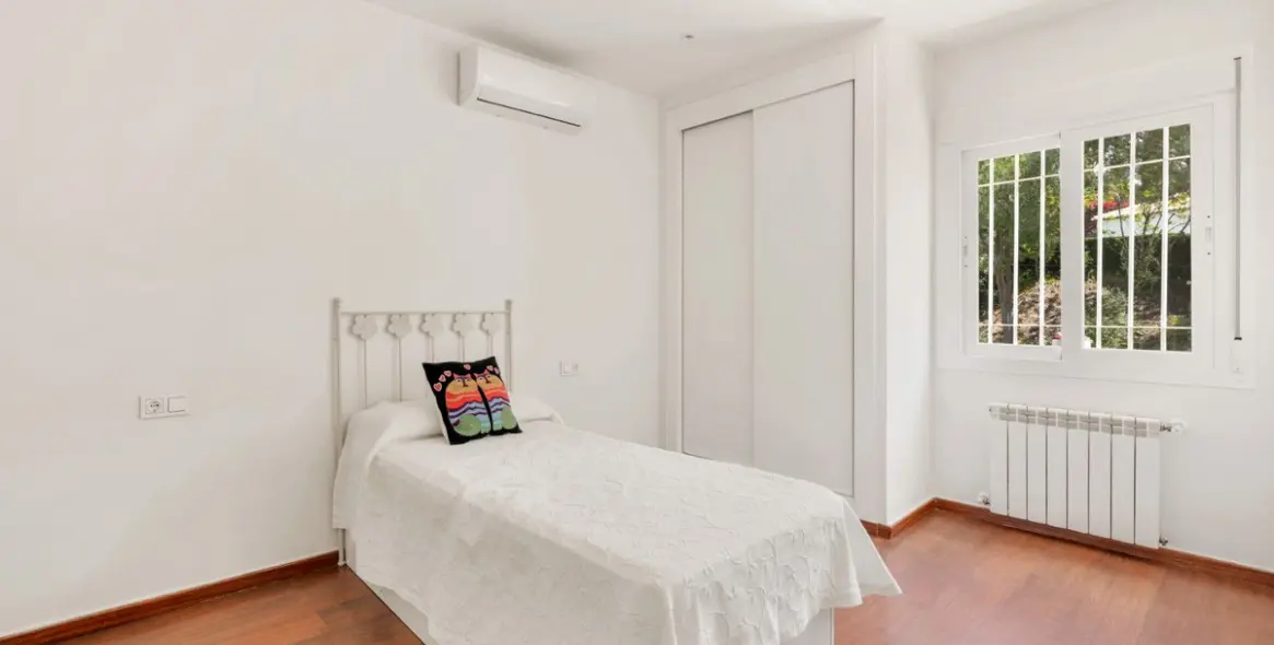 Sale of detached villa in Mijas Golf 23